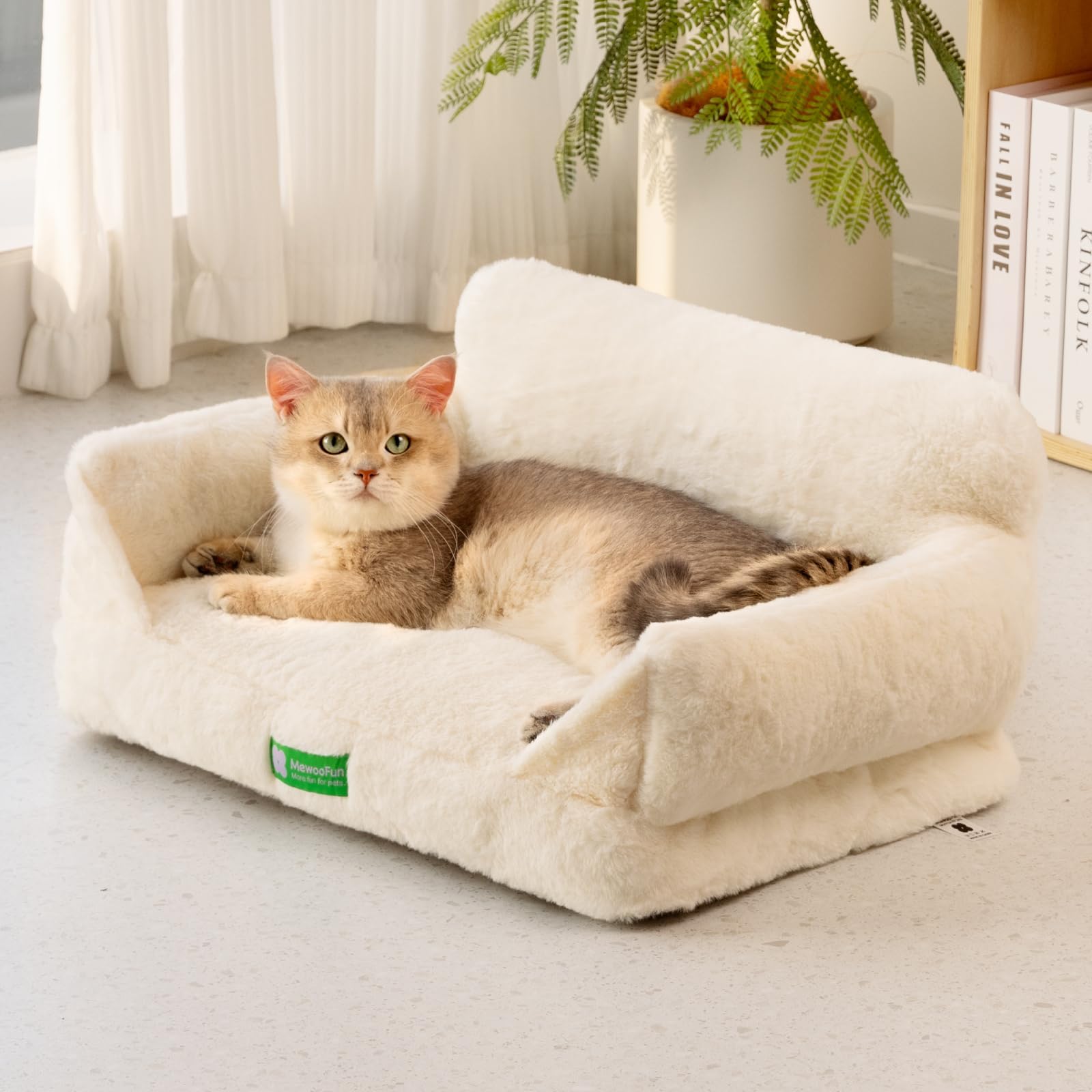 MEWOOFUN Cat Sofa Cat Bed for Indoor Cats, Kitten Bed Pet Sofa with Removable Washable Cover and Non-Slip Bottom for Small Dogs, 55x40cm White