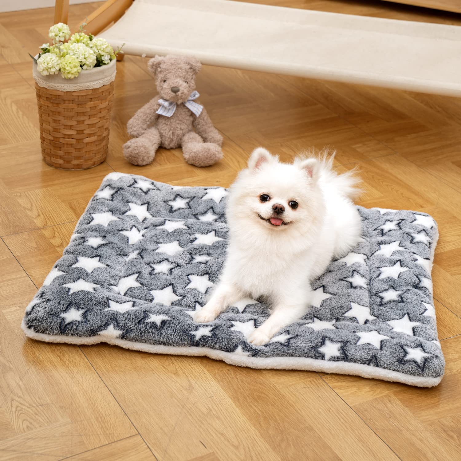 MICOOYO 2Pcs Dog Crate Bed Mattress, Fleece Pet Cushion Bed Mat, Washable Cat Cushion Pad for Small Dog Cat Puppy(Star, 24"*16")