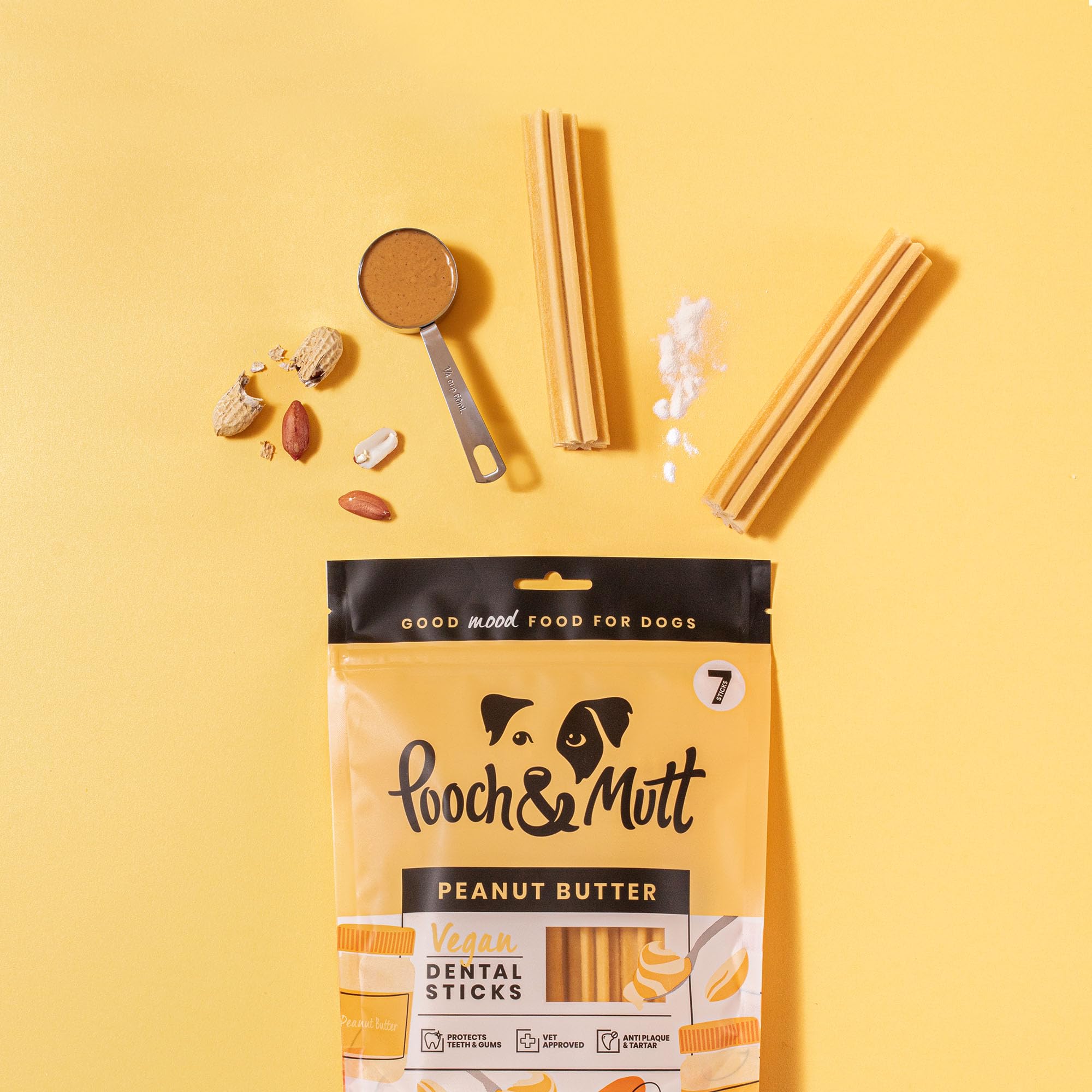 Pooch & Mutt - Training Dog Dental Sticks, Peanut Butter Flavour Dog Dental Chew, 1 pack of 7 sticks