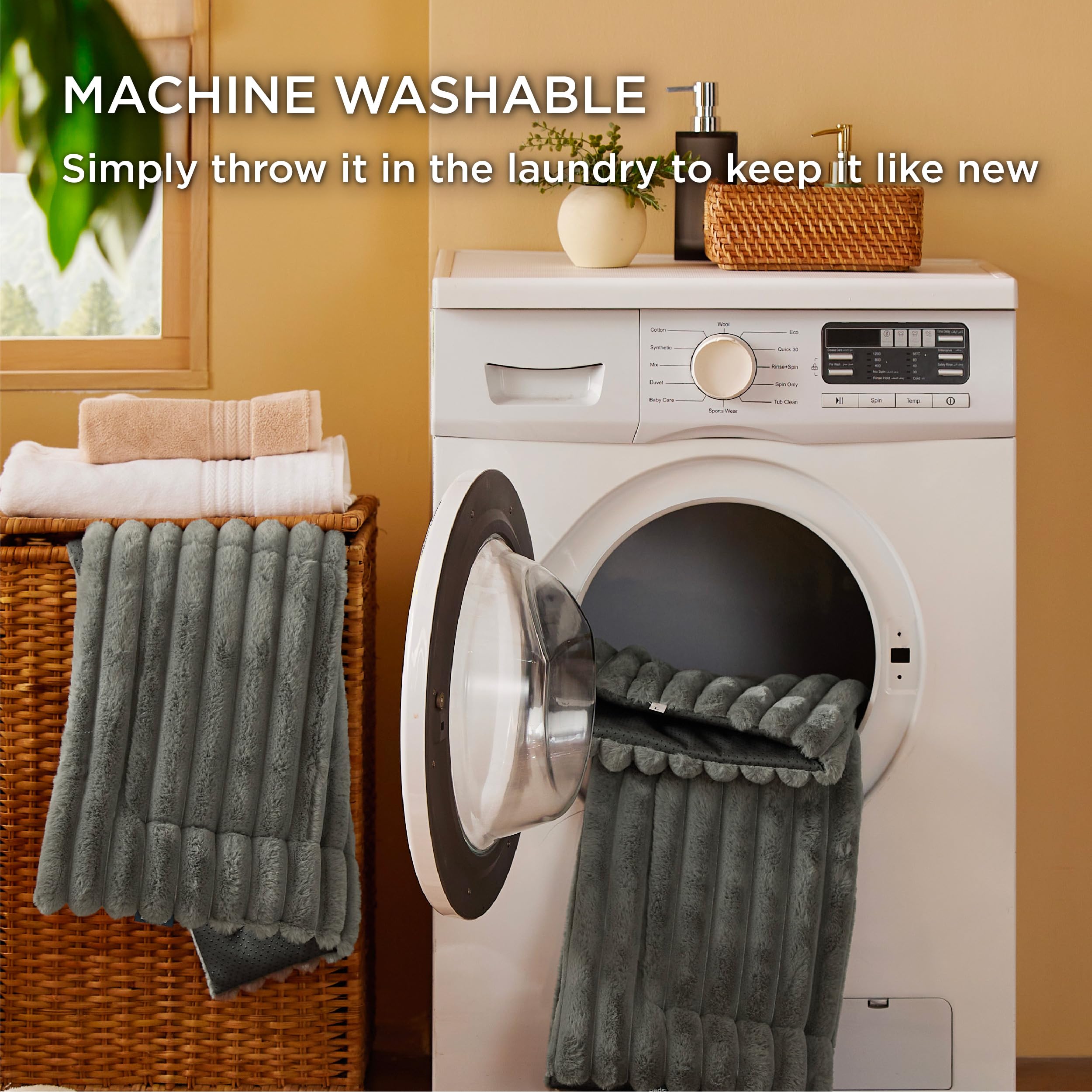 Bedsure Cat Bed Mat - Washable Fleece Warm Cat Blanket with Non skid Bottom, Small Dog Crate Mattress for Puppy, 61x46cm, Grey